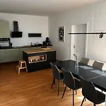 Luise Mit 4-zimmer, Balkon, 127qm Görlitz