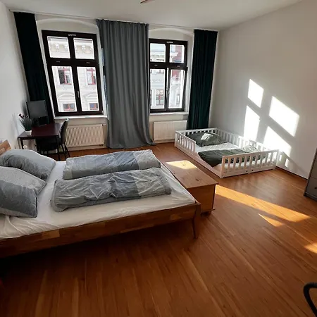 Luise Mit 4-zimmer, Balkon, 127qm Lägenhet Görlitz