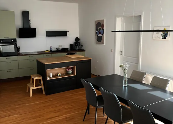 Luise Mit 4-zimmer, Balkon, 127qm غورليتز