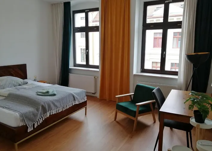 Luise Mit 4-zimmer, Balkon, 127qm * غورليتز